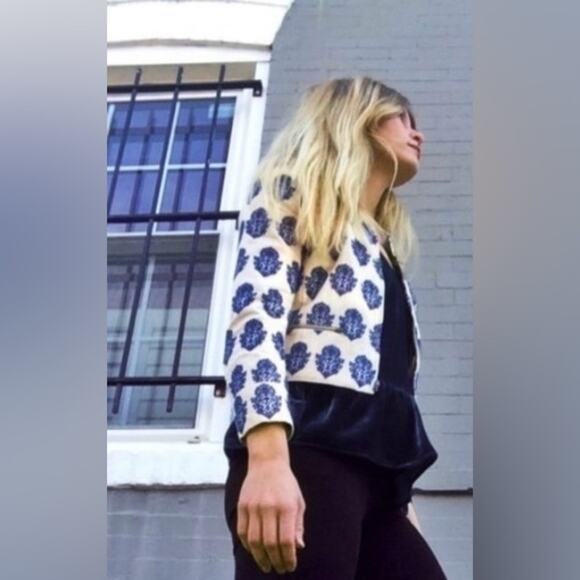 J. Crew Jackets & Blazers - J.Crew cropped cotton embroidered filigree zip jacket size 8